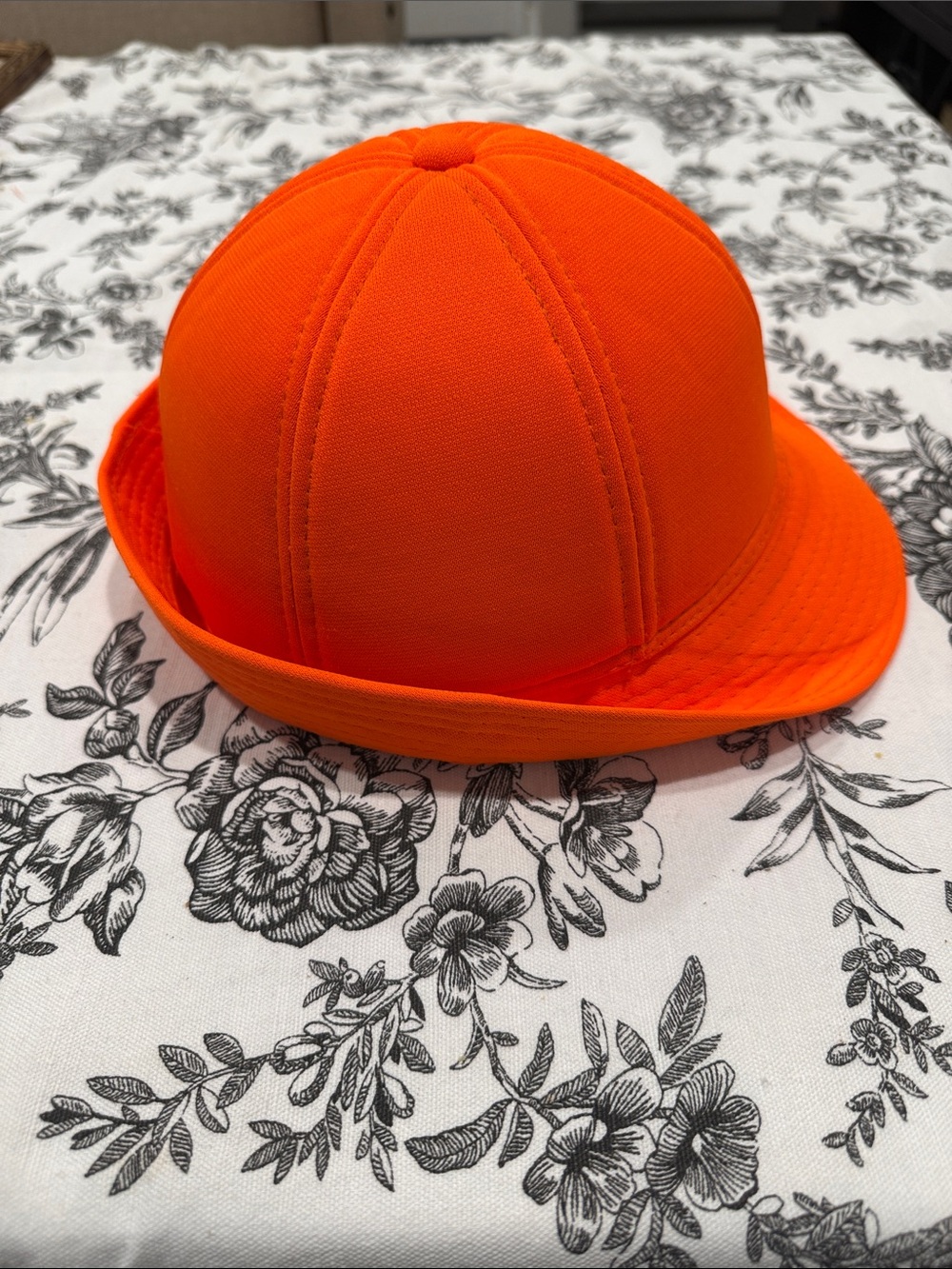 High-Visibility Orange Men's 80’s vintage Hat from Duck Bay - Picture 4 of 11